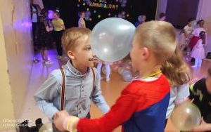 Neonowy bal karnawałowy (1)